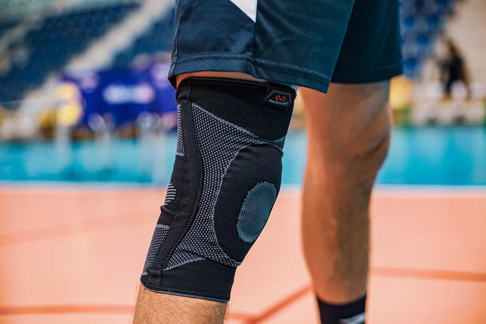 Knee Support Sleeve Elastic With Gel Buttress And Stays [5116] - Image 4